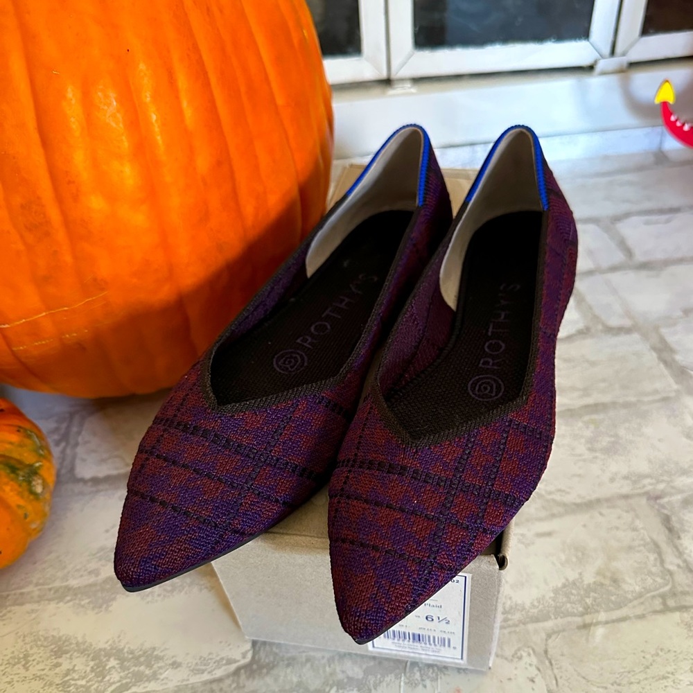 ROTHY’S Cranberry Plaid Points size 6.5 LIKE NEW